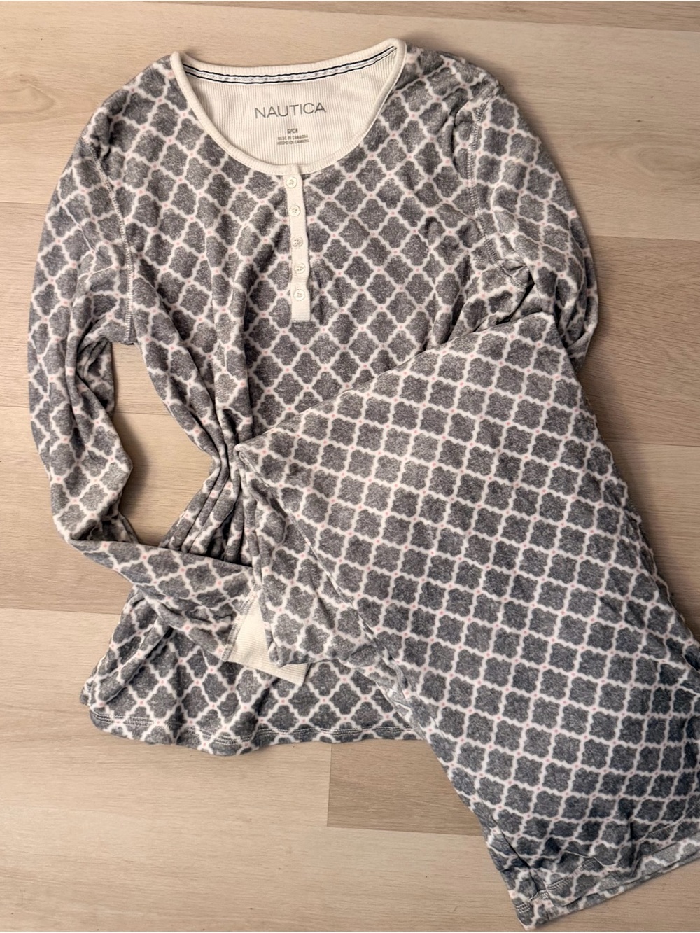 Nautica Gray and Cream Patterned Women's Long-Sleeve Pajama Set